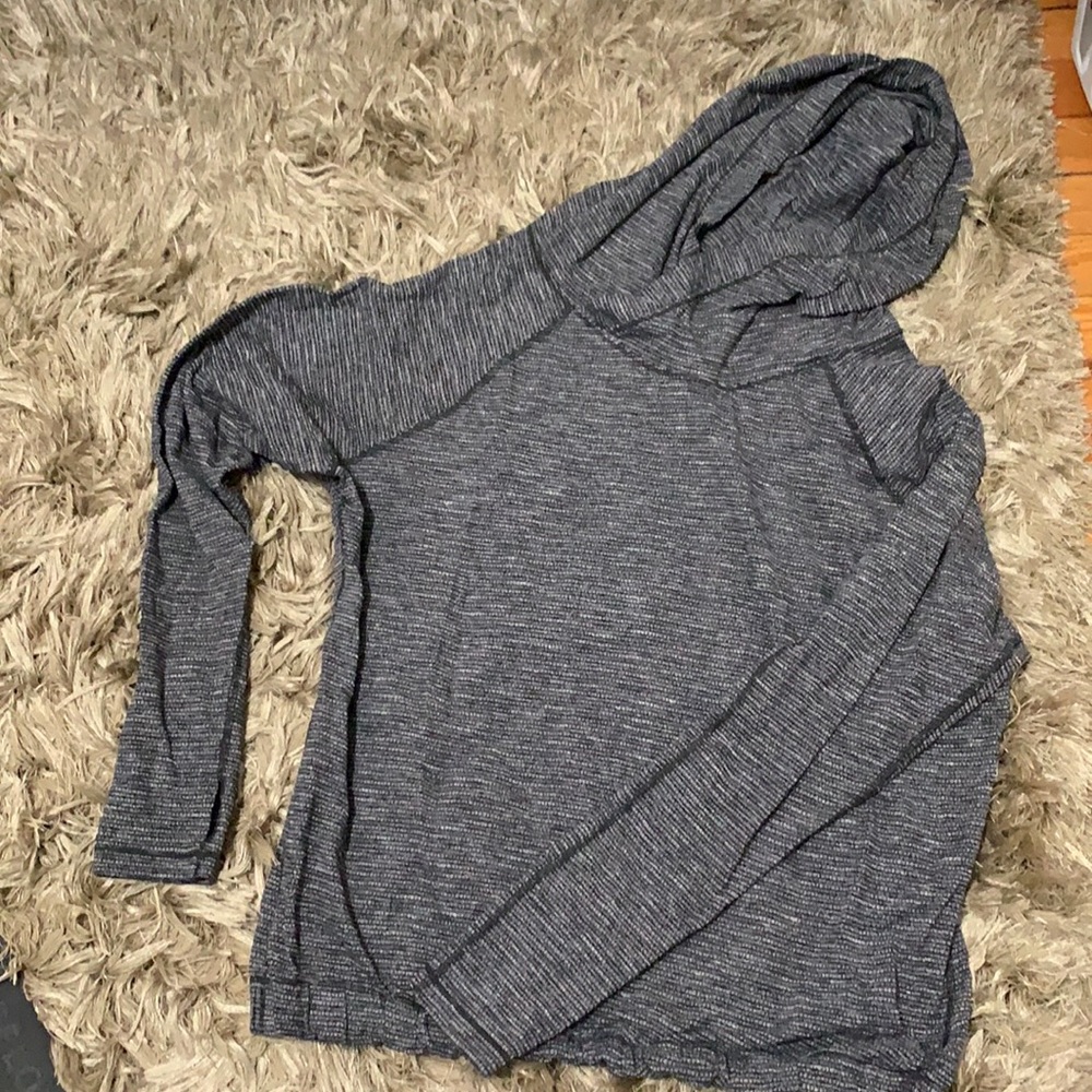 Lululemon light sweatshirt
